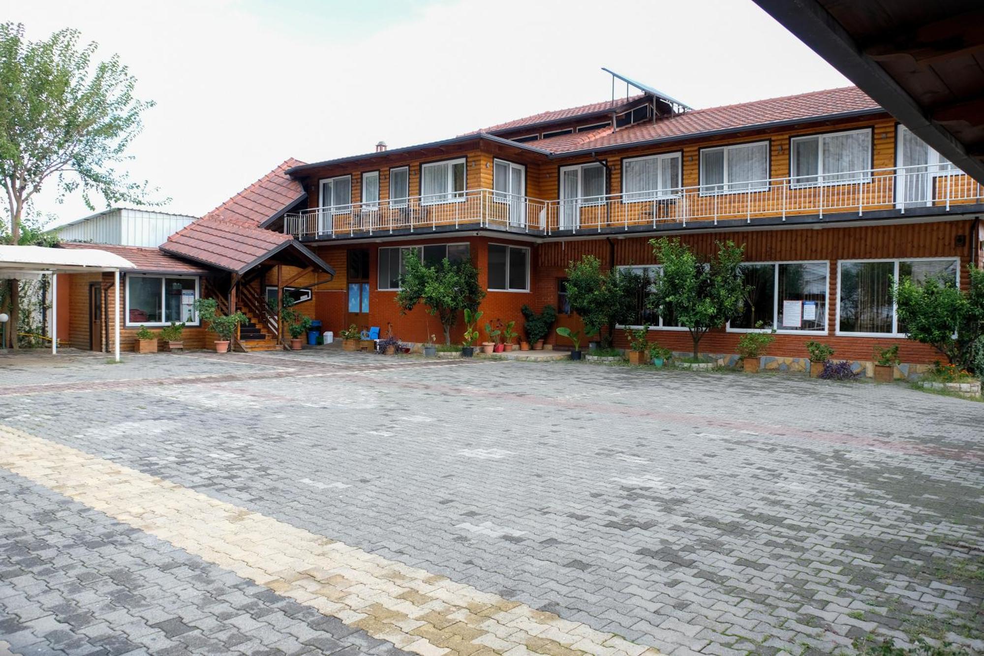 Buna Park Hotel Шкодер Экстерьер фото