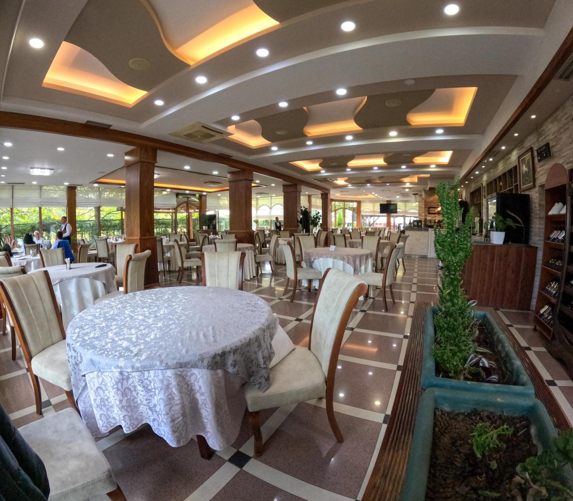 Buna Park Hotel Шкодер Экстерьер фото